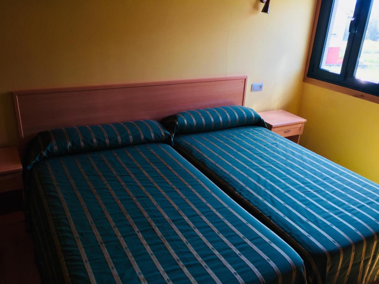 Hostal-Restaurante Casa Giz Cuina Esterno foto